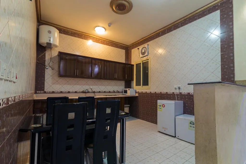 ריאד Tina Aparthotel Families Only