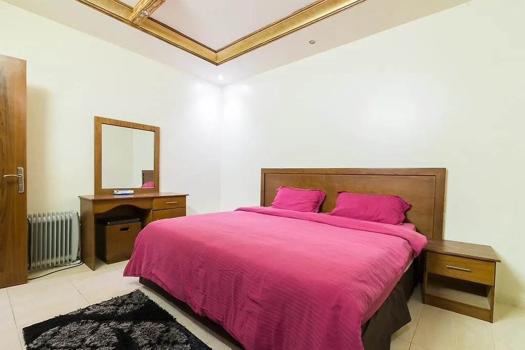 ריאד Tina Aparthotel Families Only